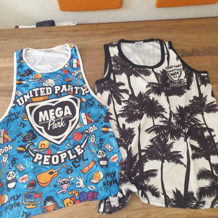 2 Mega Park Mallorca Tank Top Shirts, Grösse M + L