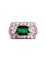 Bague Art-Déco or, platine, émeraude et diamants