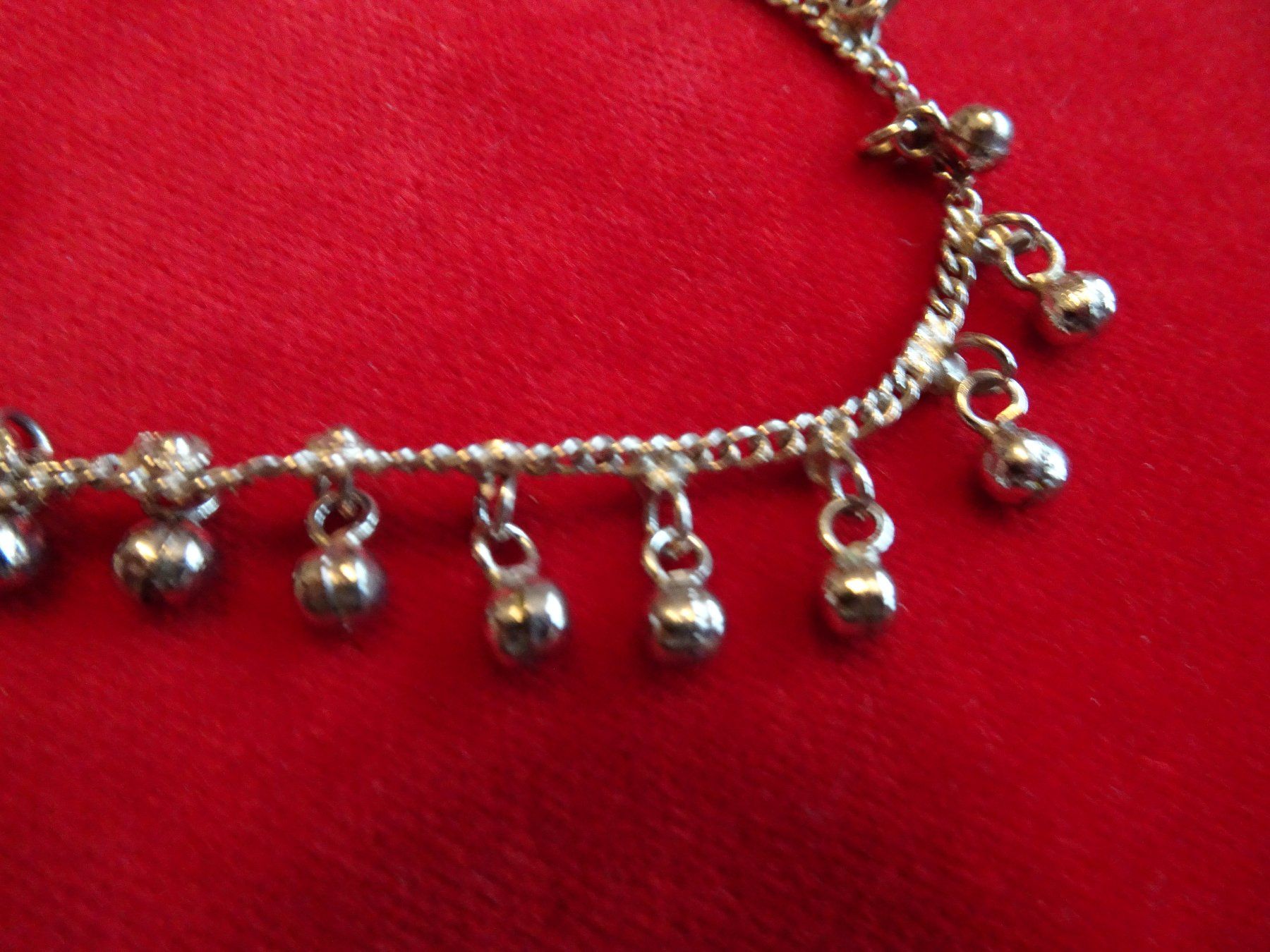 Bracciali & Braccialetti: Arm / Fussketteli – Usato da St.Gallen venduto da Diva021 3