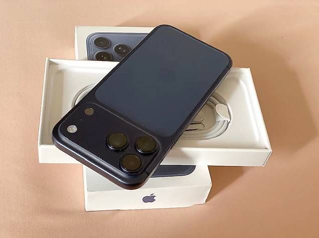 Apple Portables: IPHONE17 PRO MAX 256gb – D'occasion à Muttenz par Vincent65P