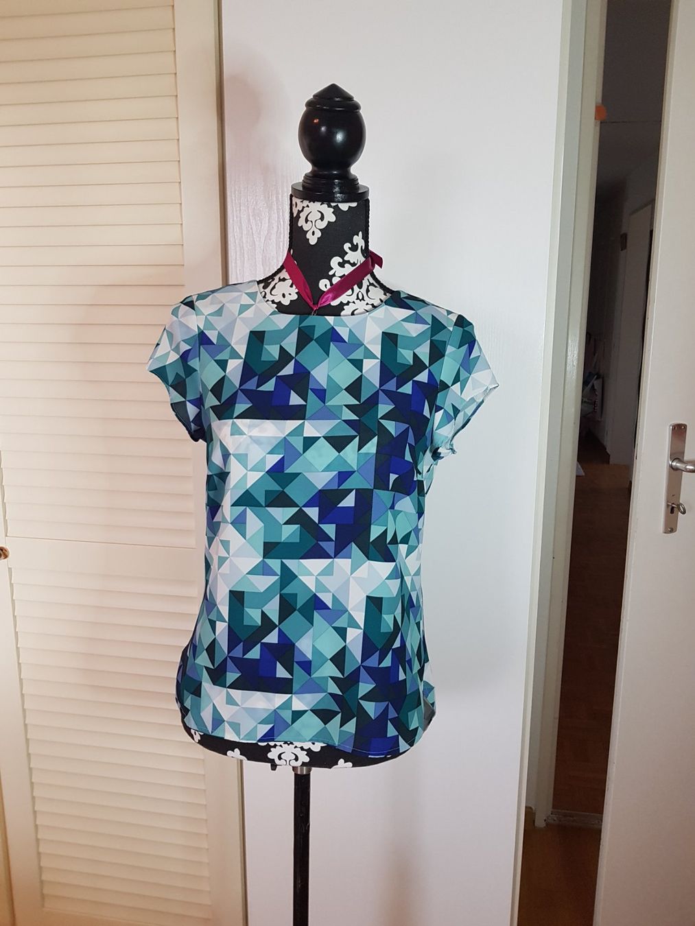 H&M T-shirt: T-Shirt von H&M, multicolor, Gr. 36 – Usato da Buchs ZH venduto da osterhase57