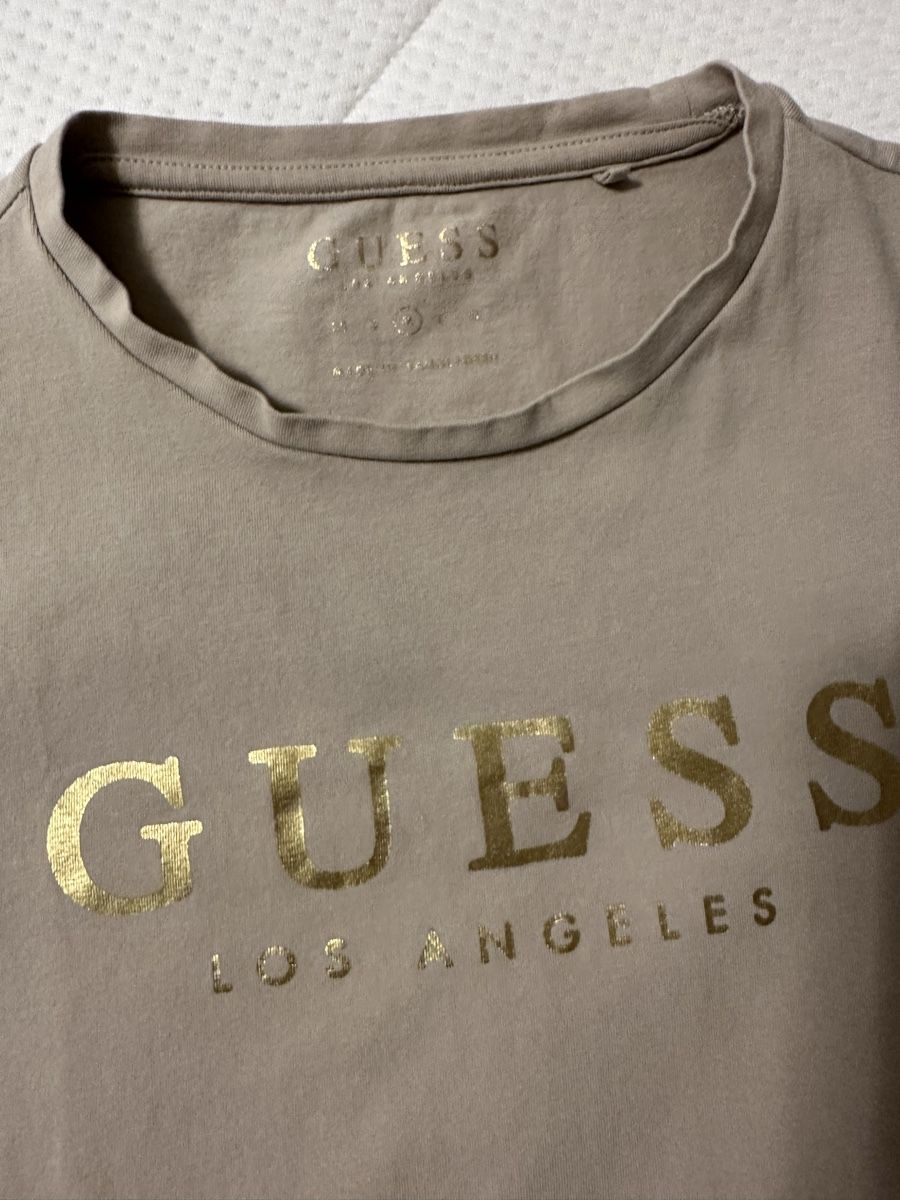 Guess T-Shirts: 2 stk.Guess T-Shirt Gr:M – Neu (gemäss Beschreibung) aus Sevelen von Stopglobal. 4