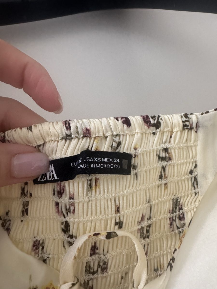 Kleider: Zara Kleid XS – Neu (gemäss Beschreibung) aus Kilchberg ZH von AlynneMaui 2