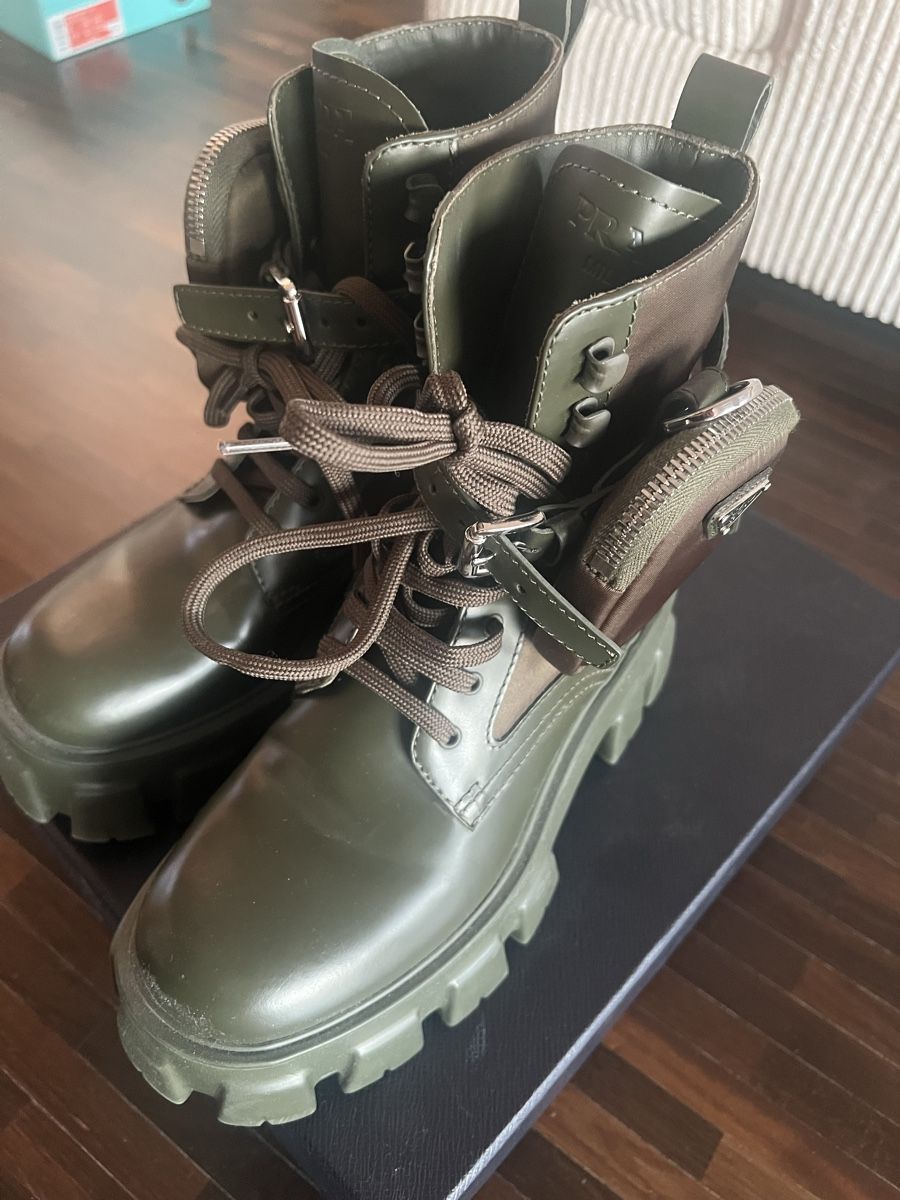 Prada Scarpe da donna: Prada Boots khaki, Gr. 36.5 – Nuovo e nell'imballaggio originale da Baar venduto da Lila2006 2