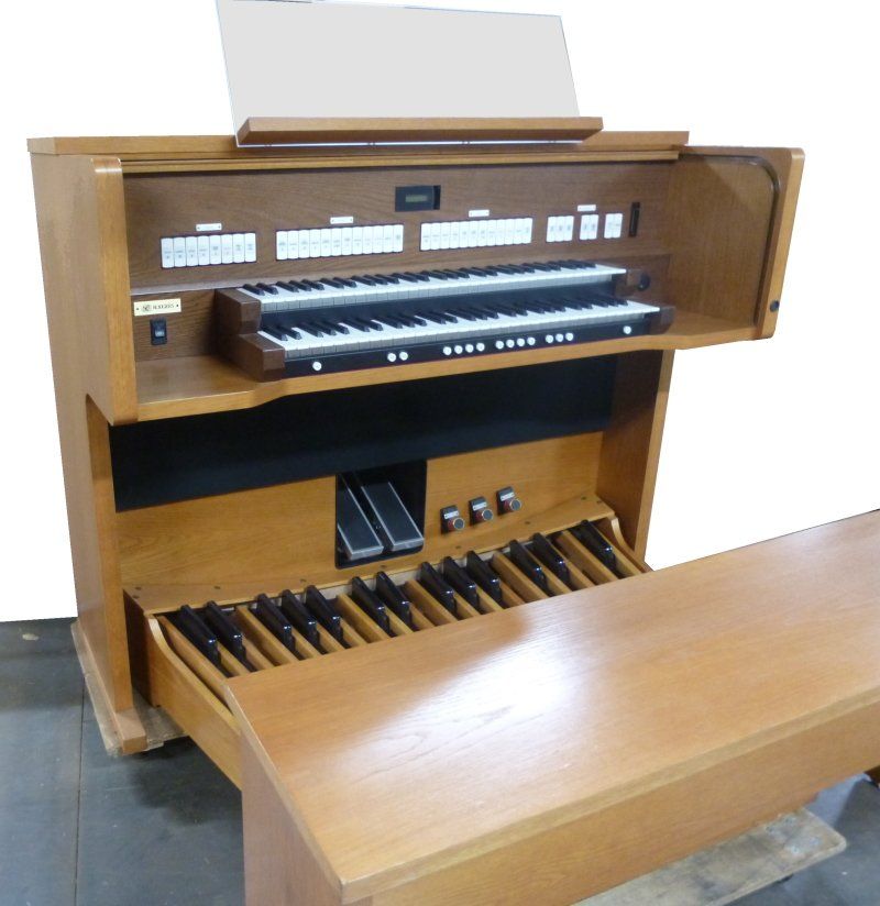 Strumenti musicali: Rodgers Insigna  i557 Kapellenorgel ( Einsiedeln) – Usato da Lajoux JU venduto da webstuhl