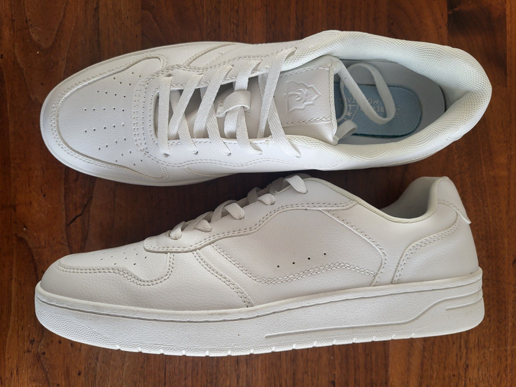 Scarpe da uomo: Weisse Sneaker Beach Mountain Gr. 44 – Nuovo (secondo la descrizione) da Sursee venduto da tabsch