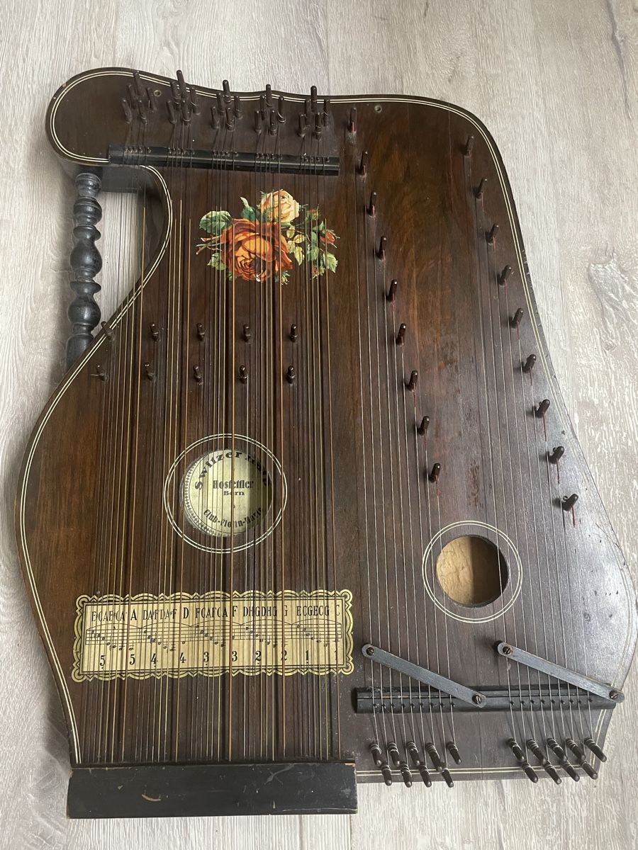 Vintage Strumenti musicali: Antike Violin Harfe – Usato da Herisau venduto da Apponier