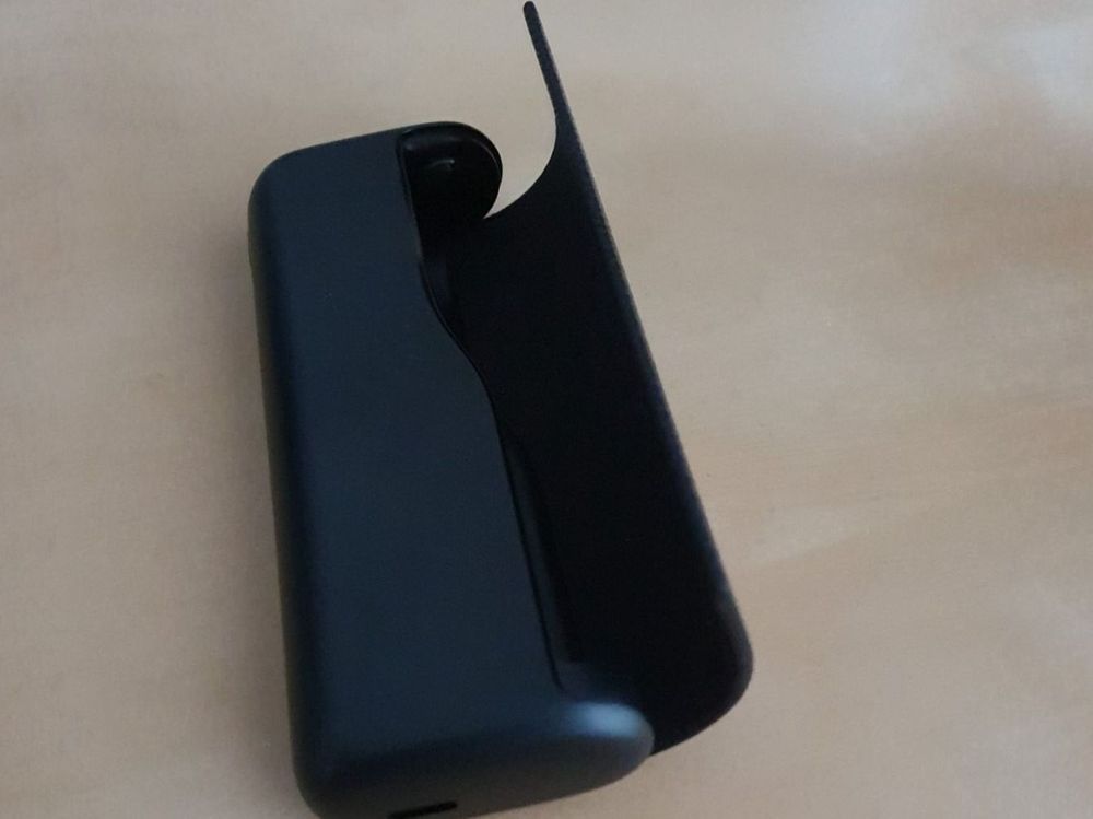 IQOS Iluma Prime charger (black)