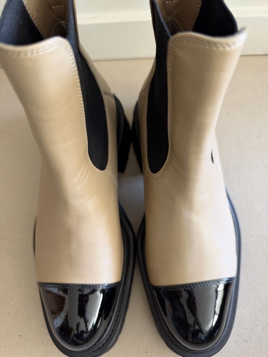 Chanel Scarpe da donna: Chanel leather ankle boots size 37 – Nuovo (secondo la descrizione) da Cologny venduto da sab_xh7v 6
