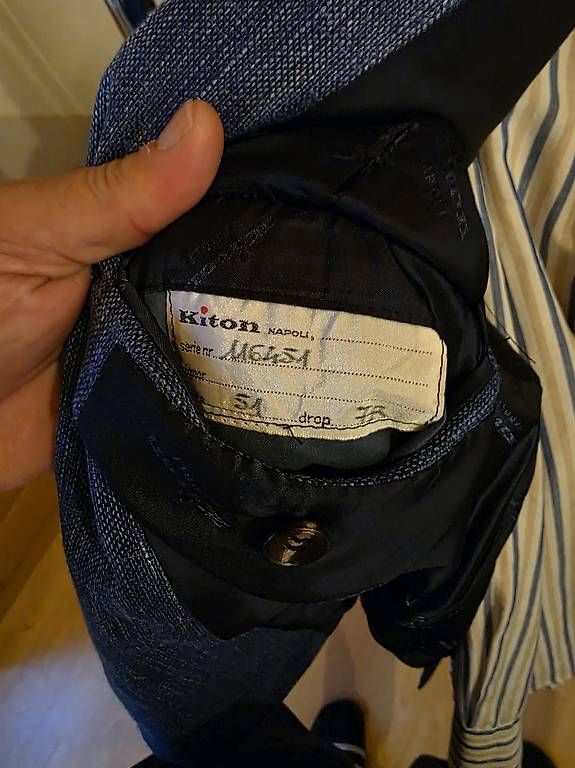 Vestes: Kiton Veston – D'occasion à Hausen AG par MM_FM 1