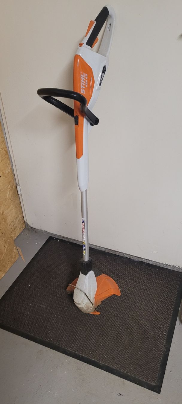 Stihl Tagliaerba: trimer – Usato da Wiesendangen venduto da edu_yw9t