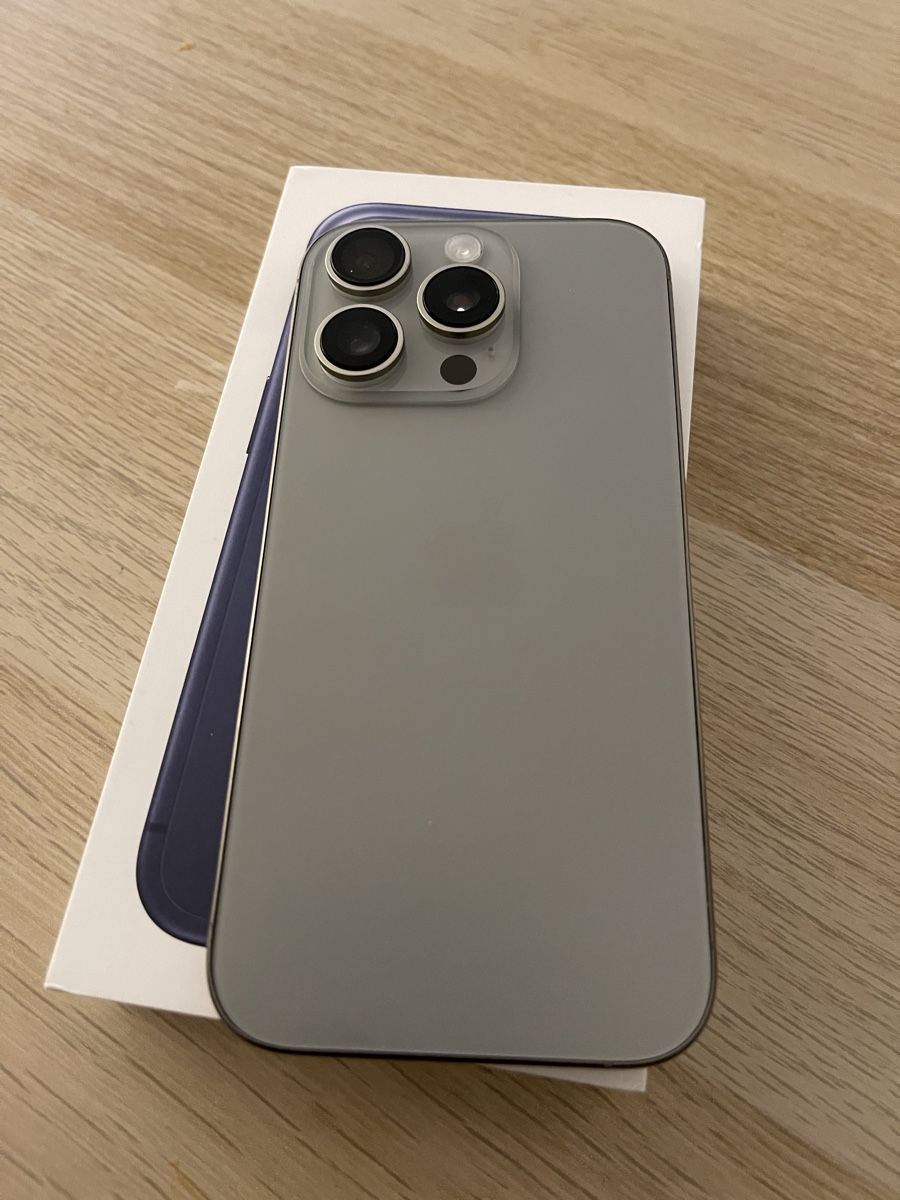 Apple Telefoni cellulari / Smartphones: IPhone 16 pro 256gb défectueux  – Difettoso da Biel/Bienne venduto da ham_wf9n