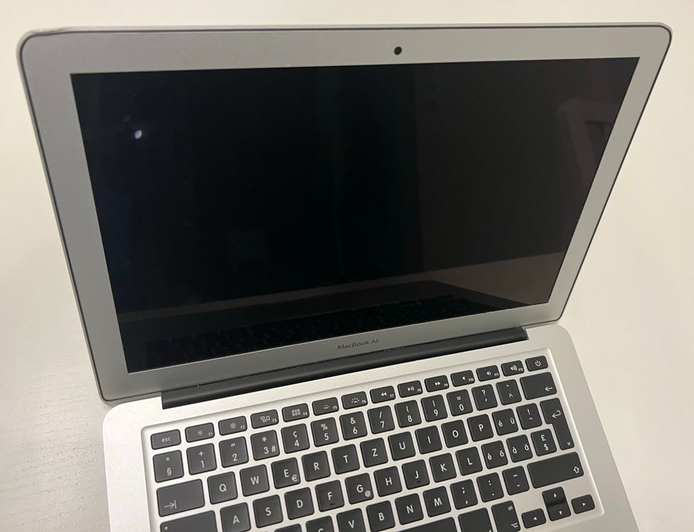 MacBook Air 13" 8GB 1TB mit 12 Monaten Garantie | Kaufen auf Ricardo