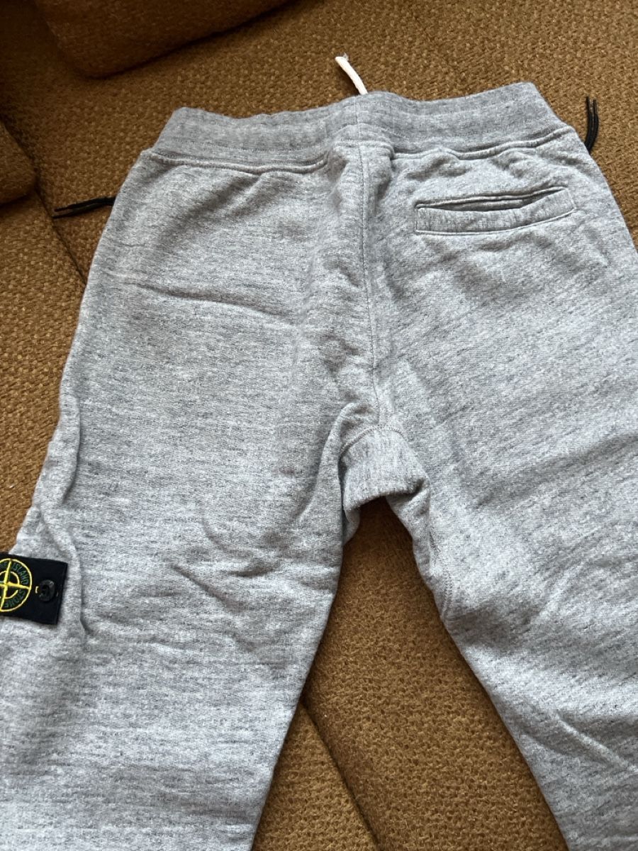 Stone Island Pantalons: STONE ISLAND Junior Sweat Hose – D'occasion à Rüschlikon par Joma80 2