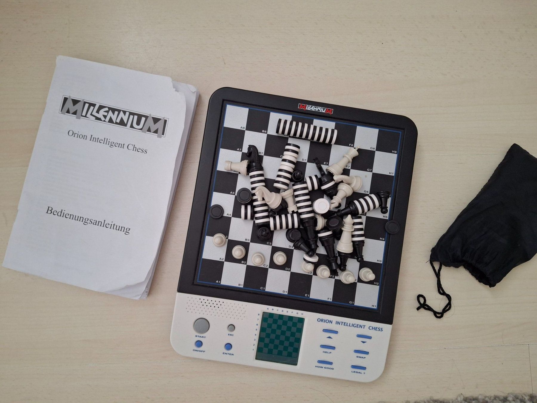 Giochi: Orion Schachcomputer Millennium, diverse Spiele – Usato da Walterswil SO venduto da mel_5b2h