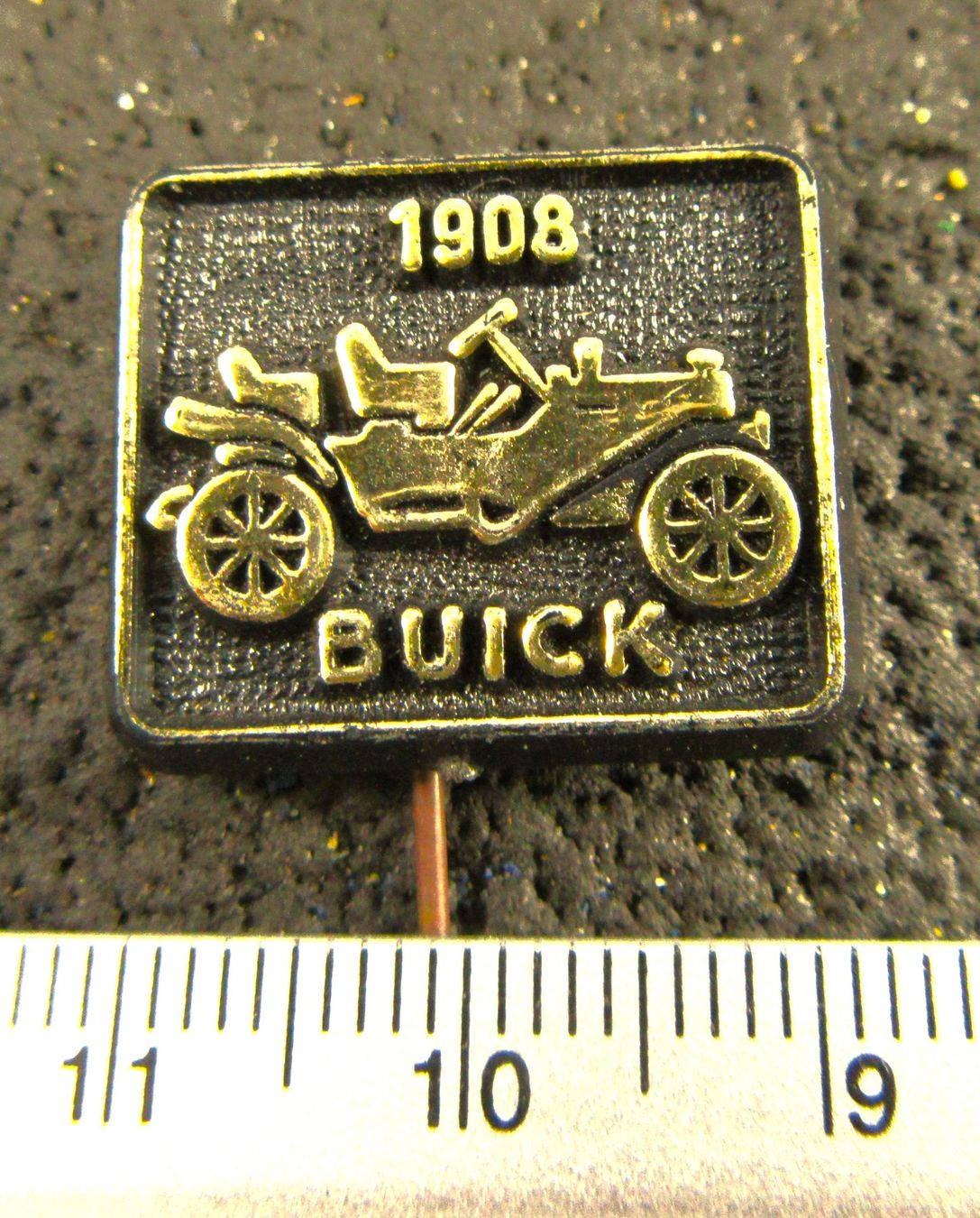 Buick Placchette & Badge: BUICK 1908 AUTO ABZEICHEN ANSTECKNADEL OLDTIMER VINTAGE OLDI – Usato da Ettingen venduto da Hausi4711