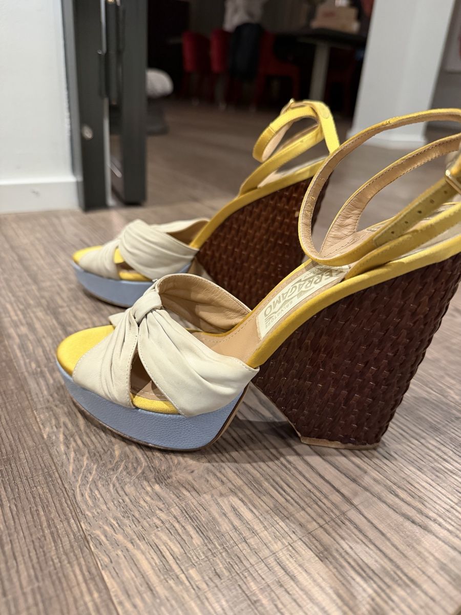 Salvatore Ferragamo Scarpe da donna: Salvatore Ferragamo Summer Wedge Sandals – Usato da Herrliberg venduto da Tubalp 1