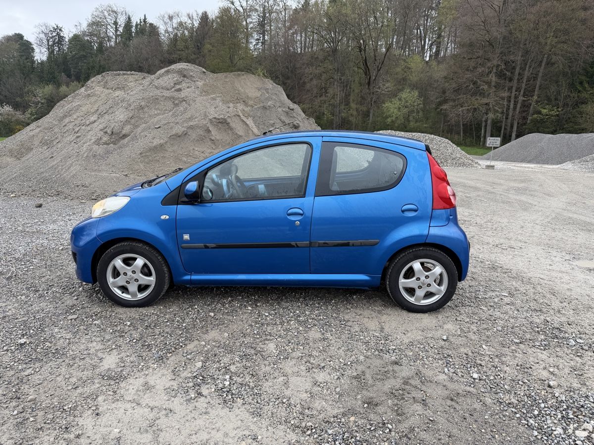 Peugeot Automobili: Peugeot 107 – Usato da Tentlingen venduto da Porgch911