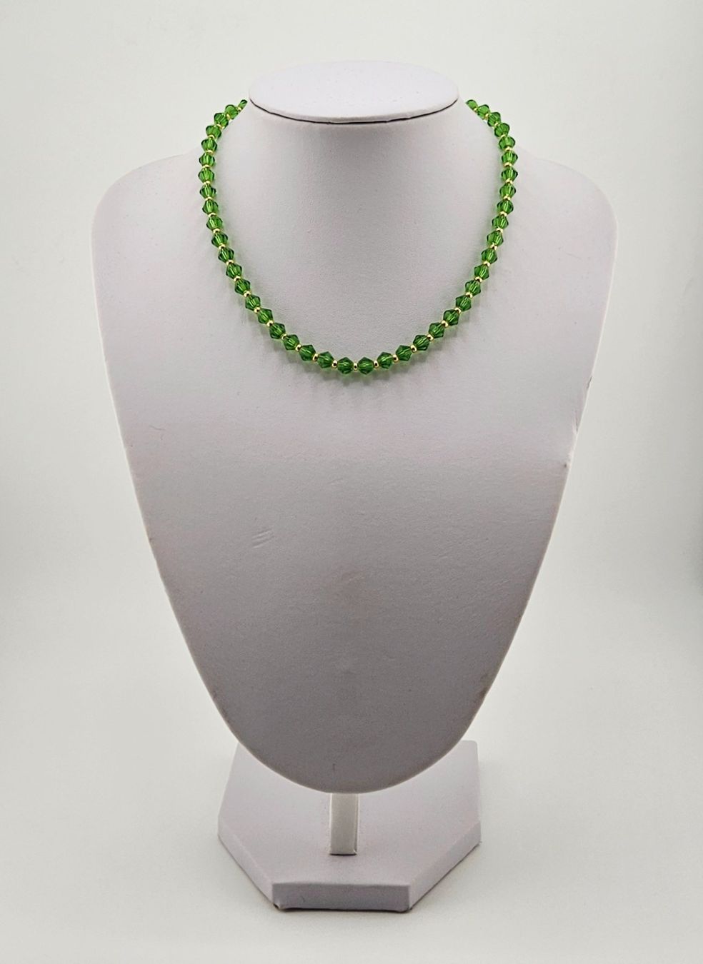 Catenine: Damenhalskette Grün facettiert mit Goldperlen – Nuovo e nell'imballaggio originale da Thalwil venduto da Seasons-Schmuck 2