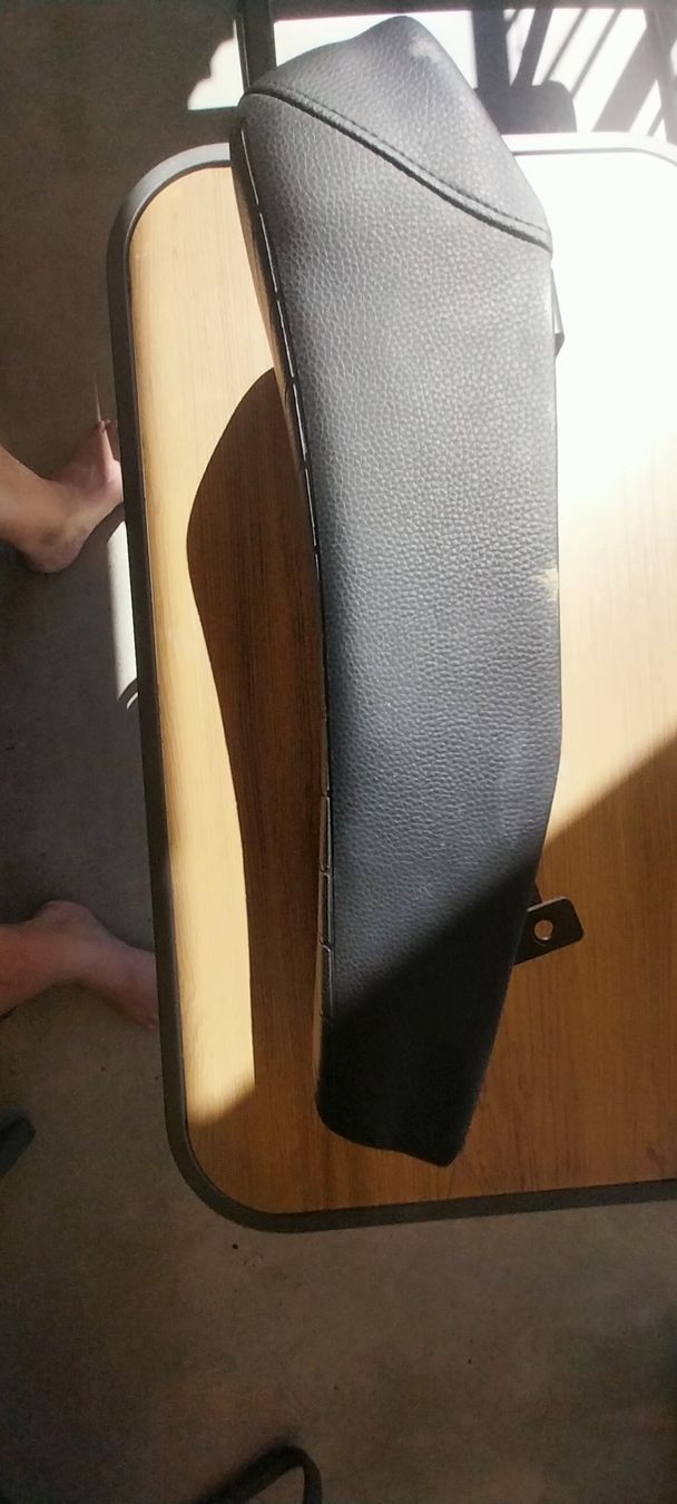 Pièces pour mobylette: selle adaptable sur velomoteur  – D'occasion à chatelaine par the_l5wf 2