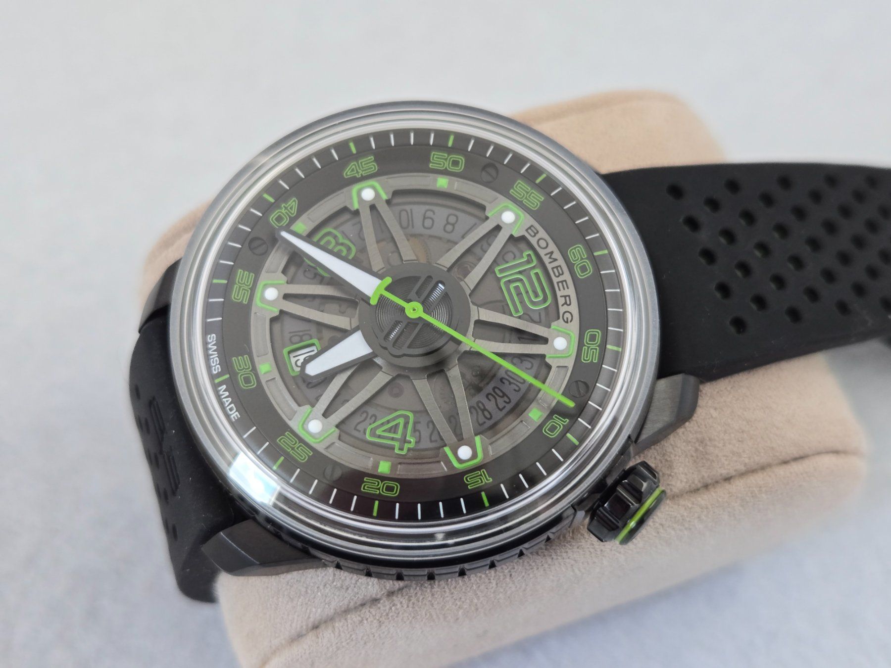 Bomberg Orologi: Bomberg BB-01 automatic green – Nuovo (secondo la descrizione) da Chabrey venduto da Horology 4