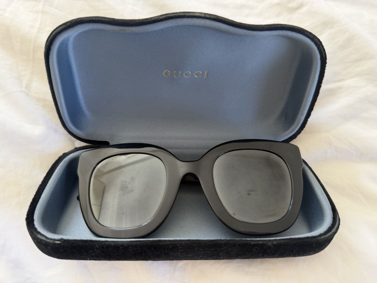 Gucci Lunettes & Verres: Elegant black sunglasses GUCCI – D'occasion à Uster par Monika_OB 6