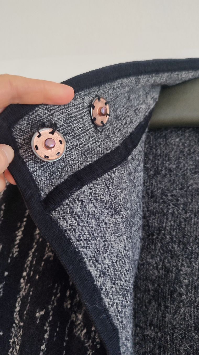 Giacche: Delicate Love Strickjacke, Gr. M, Wolle – Usato da Basel venduto da kopfstand 1
