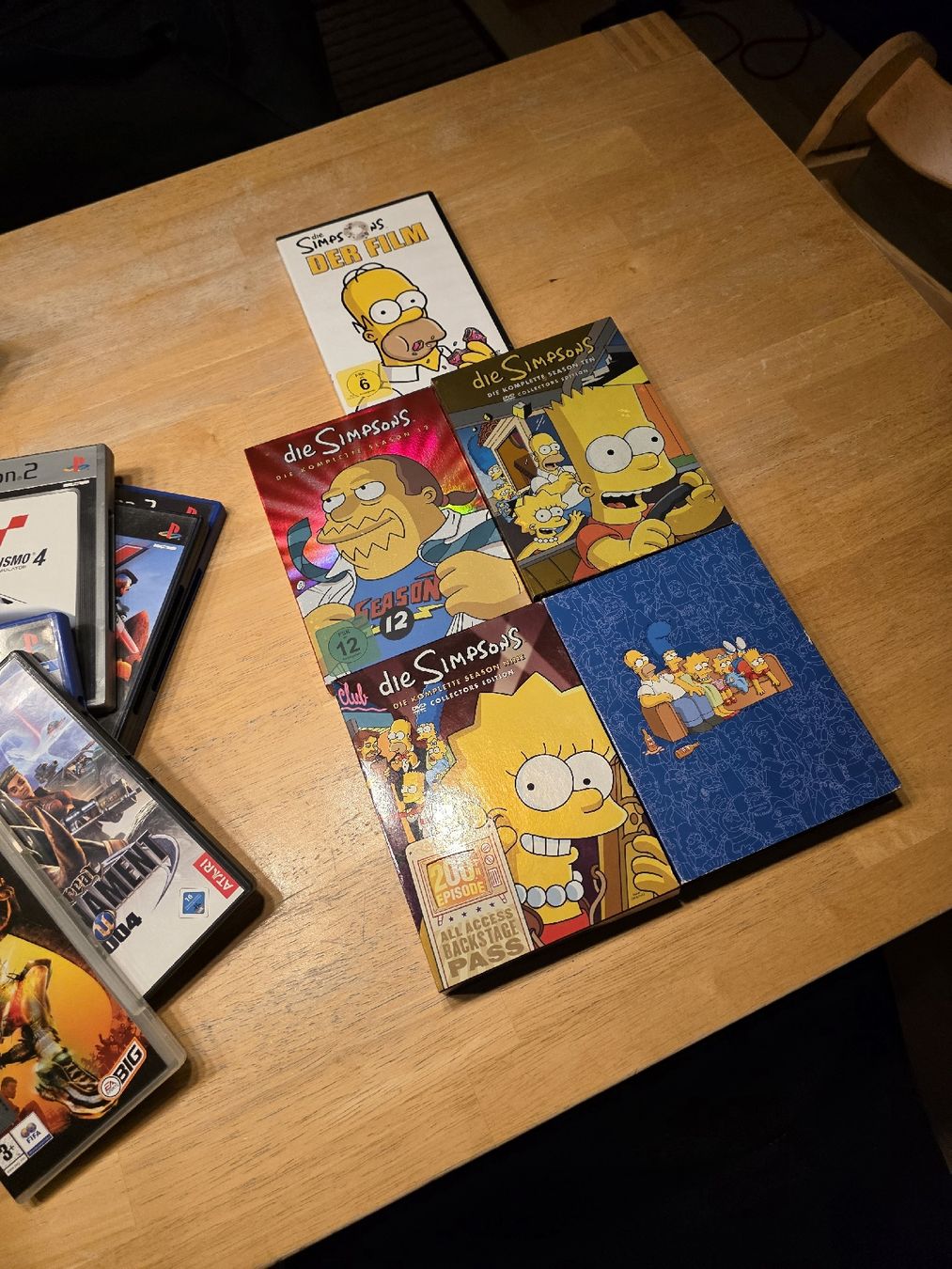 Tutti i DVDs: Simpson DVD Sammlung  – Usato da Gerlafingen venduto da PaCo_88