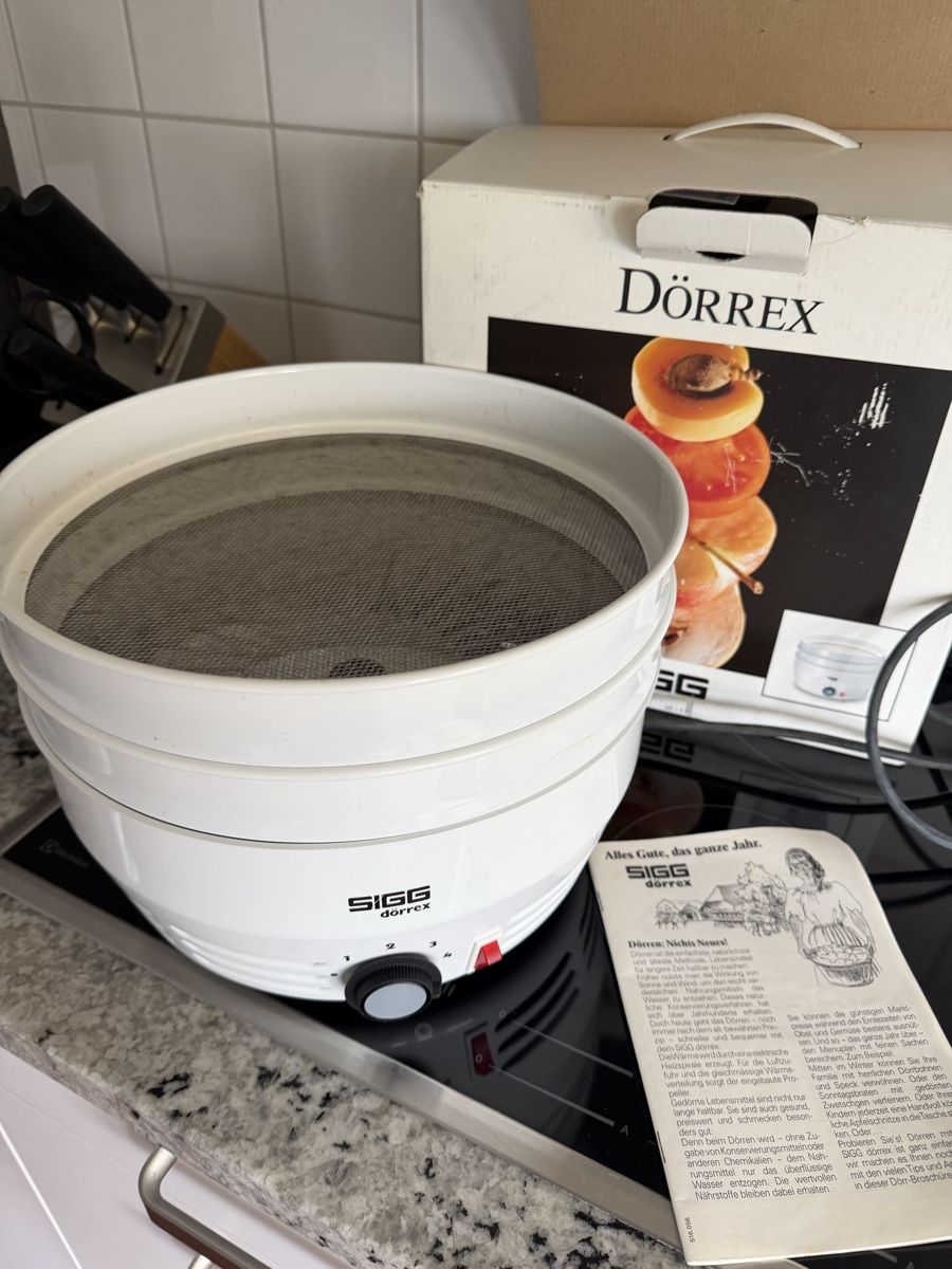 Sigg Appareils de cuisine: Dörrgerät SIGG Dörrex weiss mit Originalverpackung – D'occasion à Zürich par sne.swiss