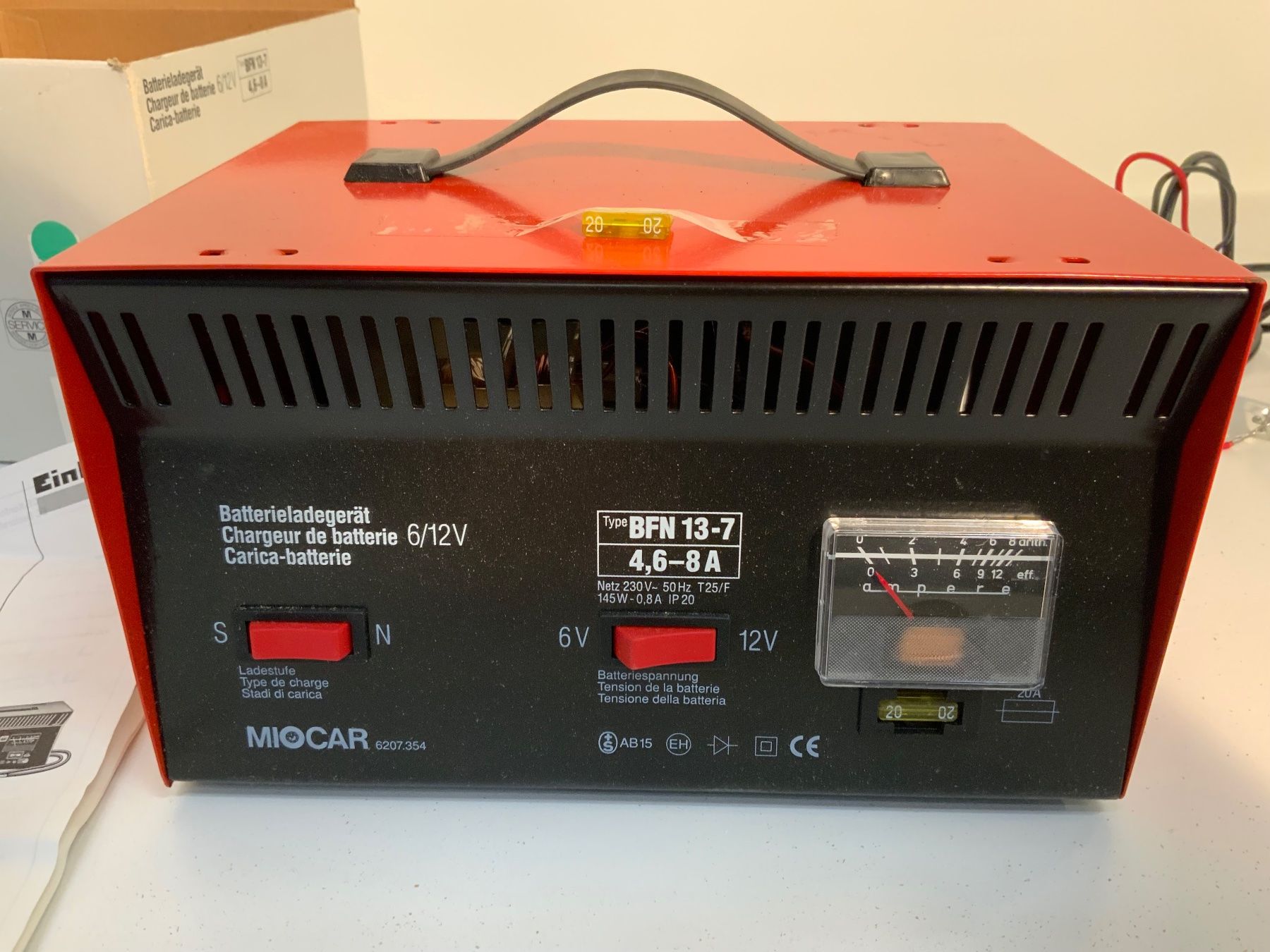 Einhell Caricabatterie: Einhell Miocar Batterieladegerät BFN13-7 Lot 5 – Nuovo e nell'imballaggio originale da Eiken venduto da renee66