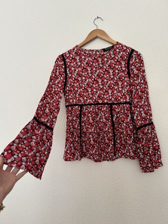 Chemisier Juicy Couture fleuri, taille XS, comme neuf!