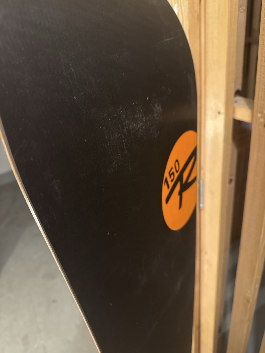 Rossignol Board: Snowboard 150cm von Rossignol, Rocker – Usato da Schliern b. Köniz venduto da amo_lln9 3