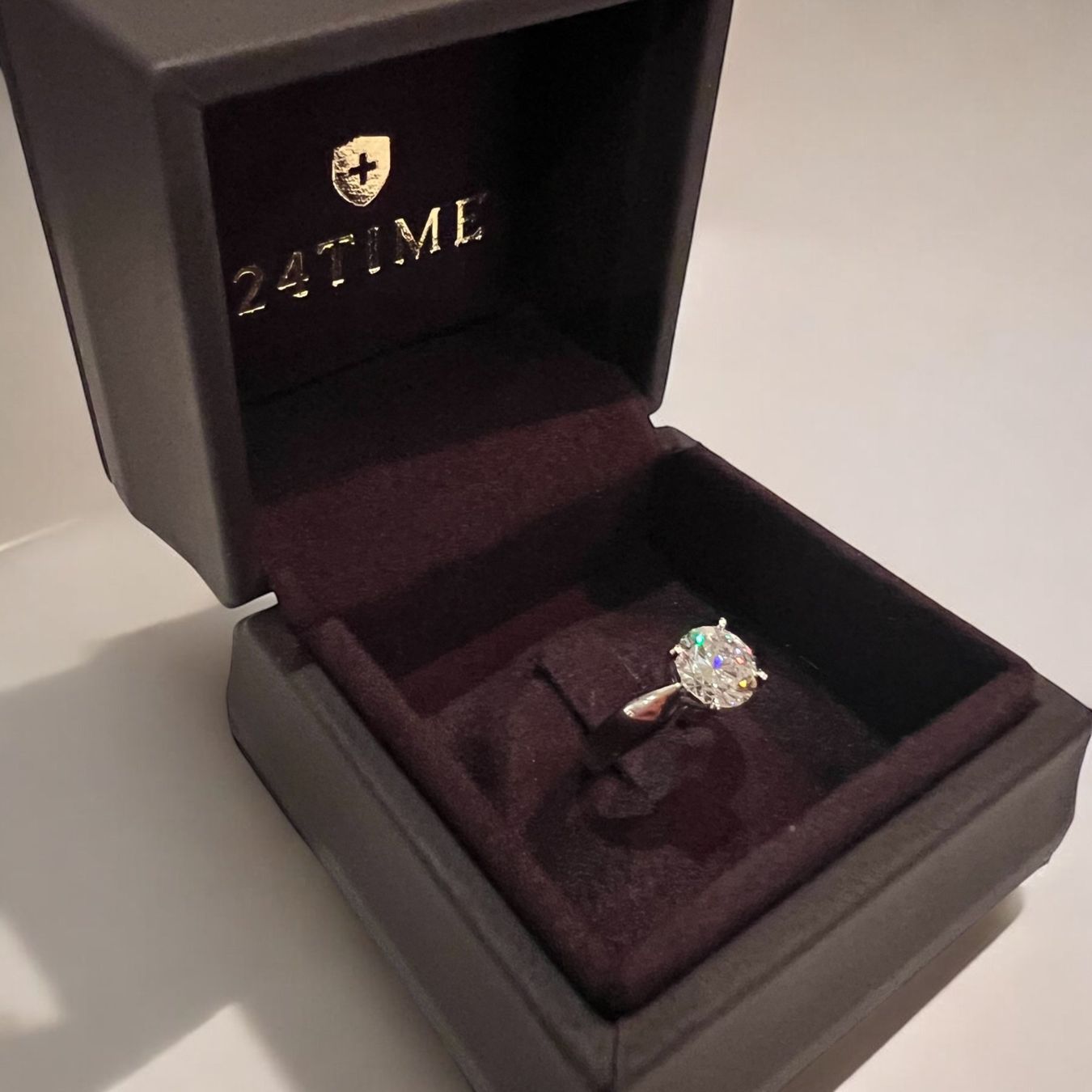 Ringe: White Gold 18k Solitaire Ring, diamond 1.65 K New – Neu (gemäss Beschreibung) aus Morges von 24time 2