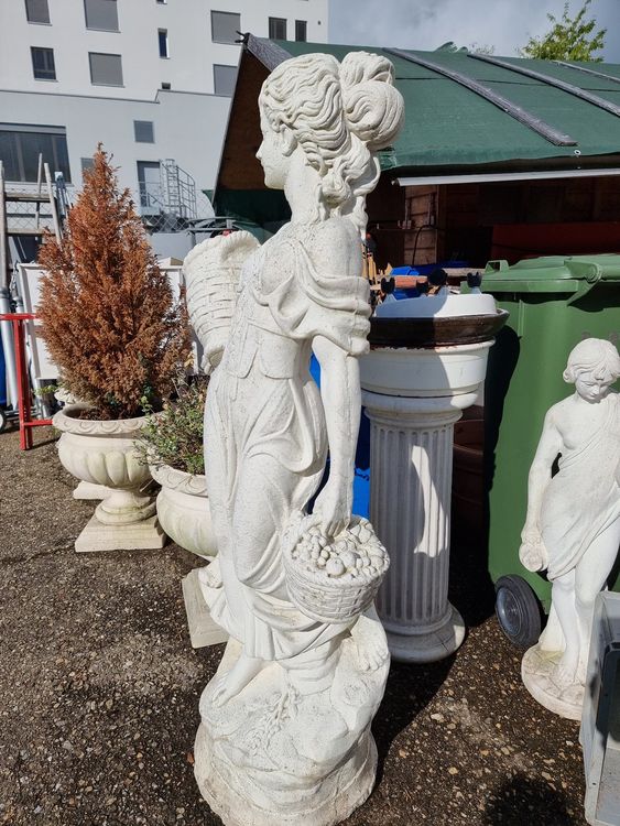 Gartenfigur aus Stein 1