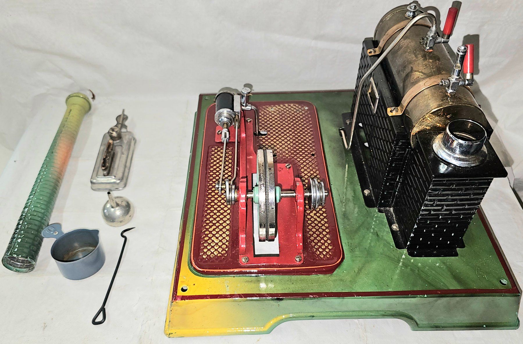 Märklin Kit di modellismo & Modellini statici: Märklin 4095/5 Dampfmaschine in Originalkarton – Usato da Hefenhofen venduto da Osstschweiz 1