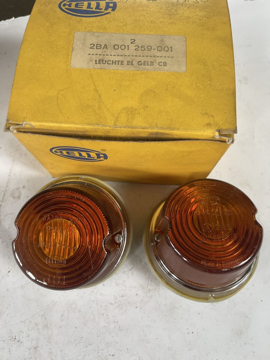Alle Autoersatzteile: Oldtimer Blinker – Gebraucht aus Altbüron von Garage-Bulak