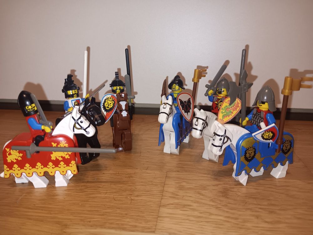 Lego Ritter Figuren (Gebraucht) in Gelterkinden für CHF 79 – mit ...