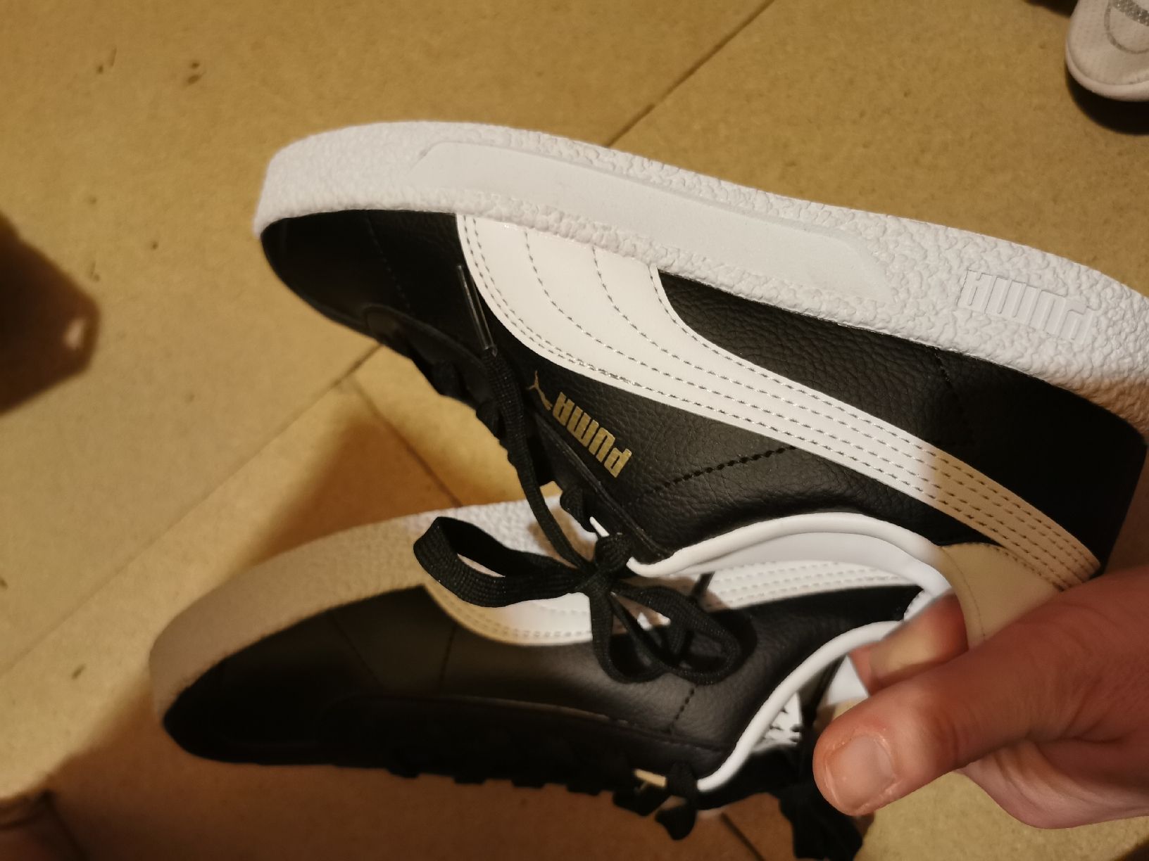 Puma Herrenschuhe: Puma Sneaker Gr. 37 Schwarz/Weiss "Neu" – Neu und originalverpackt aus Fulenbach von meje0081 1