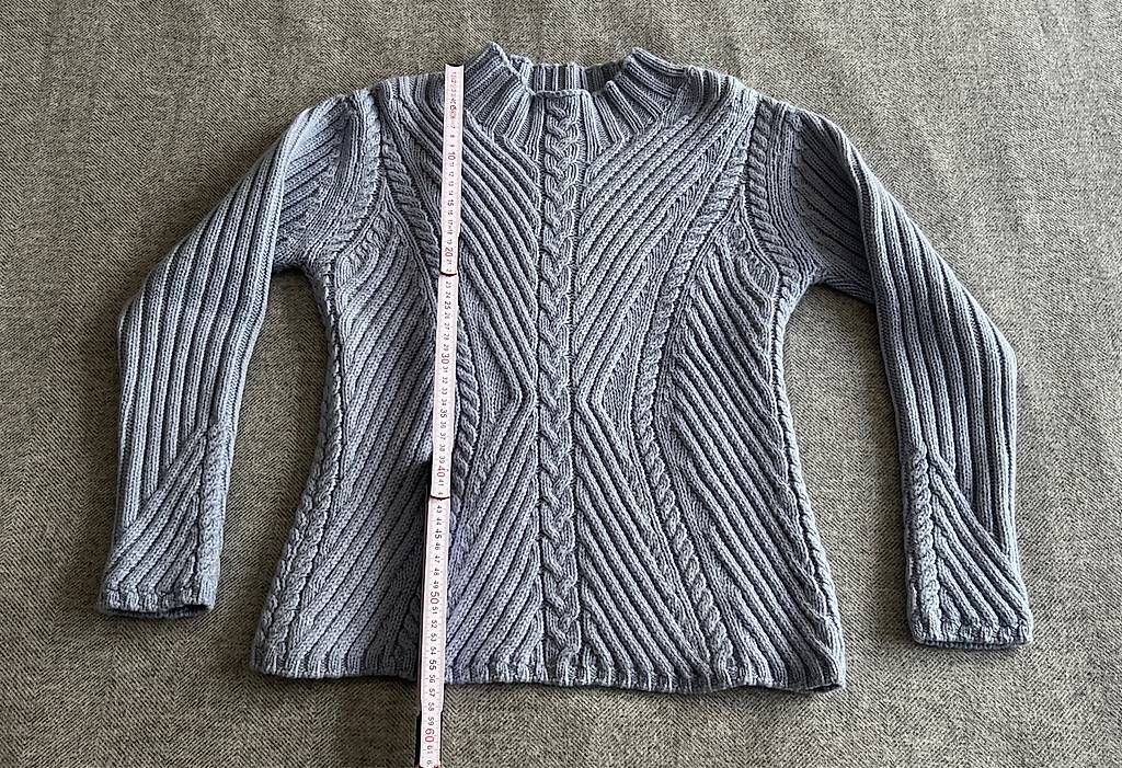 Maglioni & Felpe: Zwei Damen Wollpullover Grösse M (pro Stück) – Usato da Basel venduto da Findus78 4