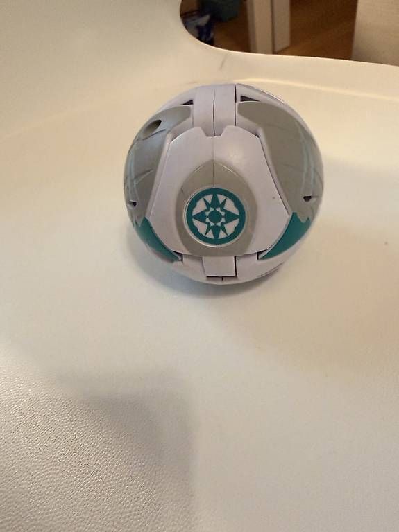Giocattoli: Bakugan Battle Brawlers  Original Bakugan – Usato da Niederhasli venduto da bon_628l 2