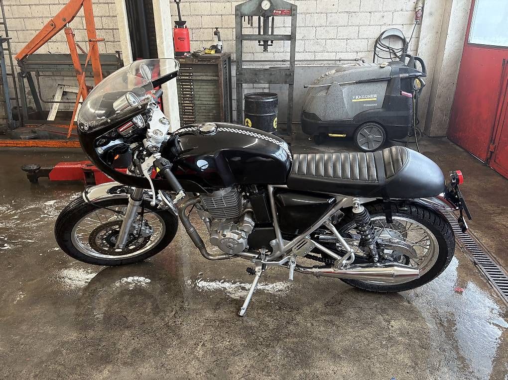 Mash Autres: Mash TT40 Cafe Racer – D'occasion à St. Pantaleon par g-mountain 1