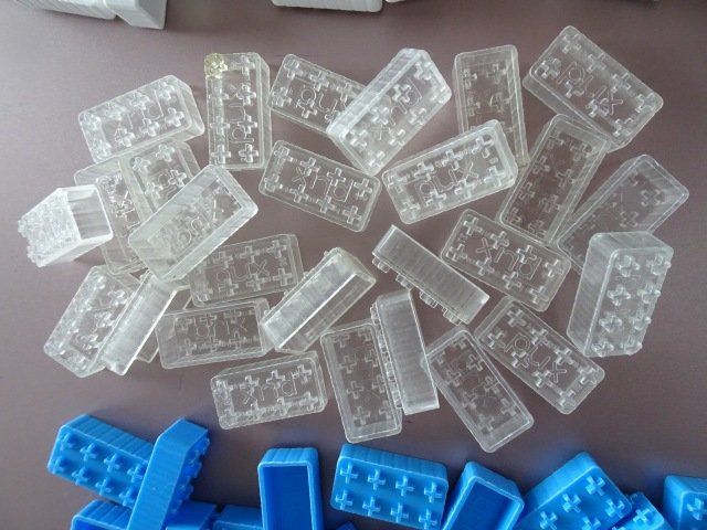 Kit di costruzioni: Bausteine  weiss, blau, transparent. Kunststoff – Usato da Berikon venduto da Splendida43 3