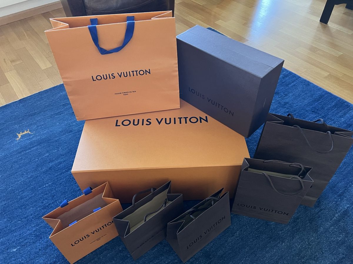 Louis Vuitton Borse: Louis Vuitton Taschen & Boxen Set – Usato da Füllinsdorf venduto da Maric0 2
