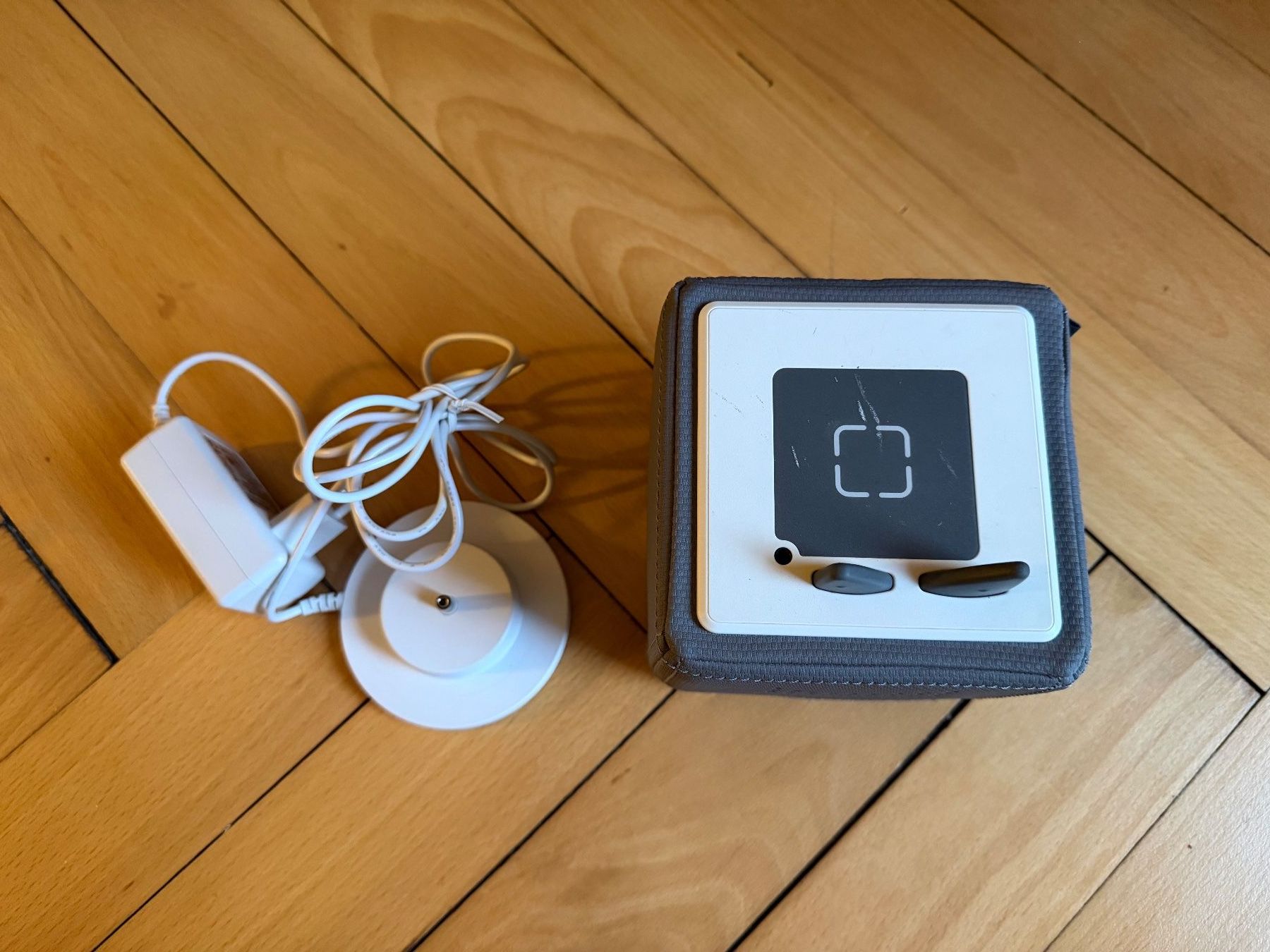 Tonies Jouets: Toniebox Grau mit Ladegerät – D'occasion à Zürich par lena1976 1