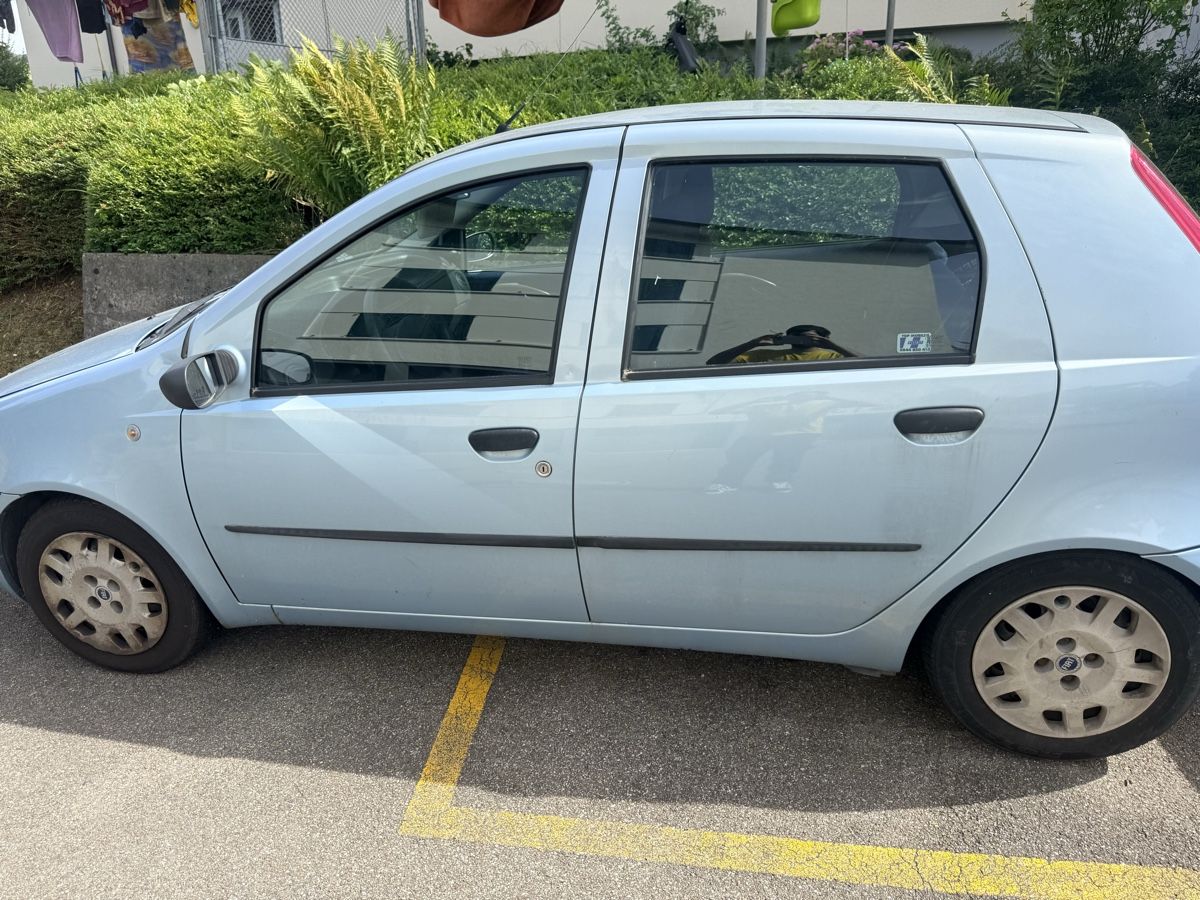 Fiat Autos: Fiat Punto (188) – Défectueux à Eglisau par Archibalt63 3