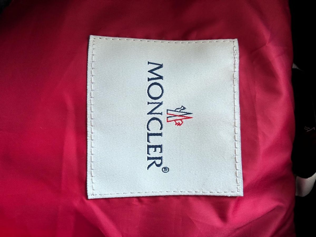 Moncler Giacche: Moncler Down Padded Jacket, Size XXL, Great Condition – Nuovo (secondo la descrizione) da Lausanne venduto da san_vq99 1