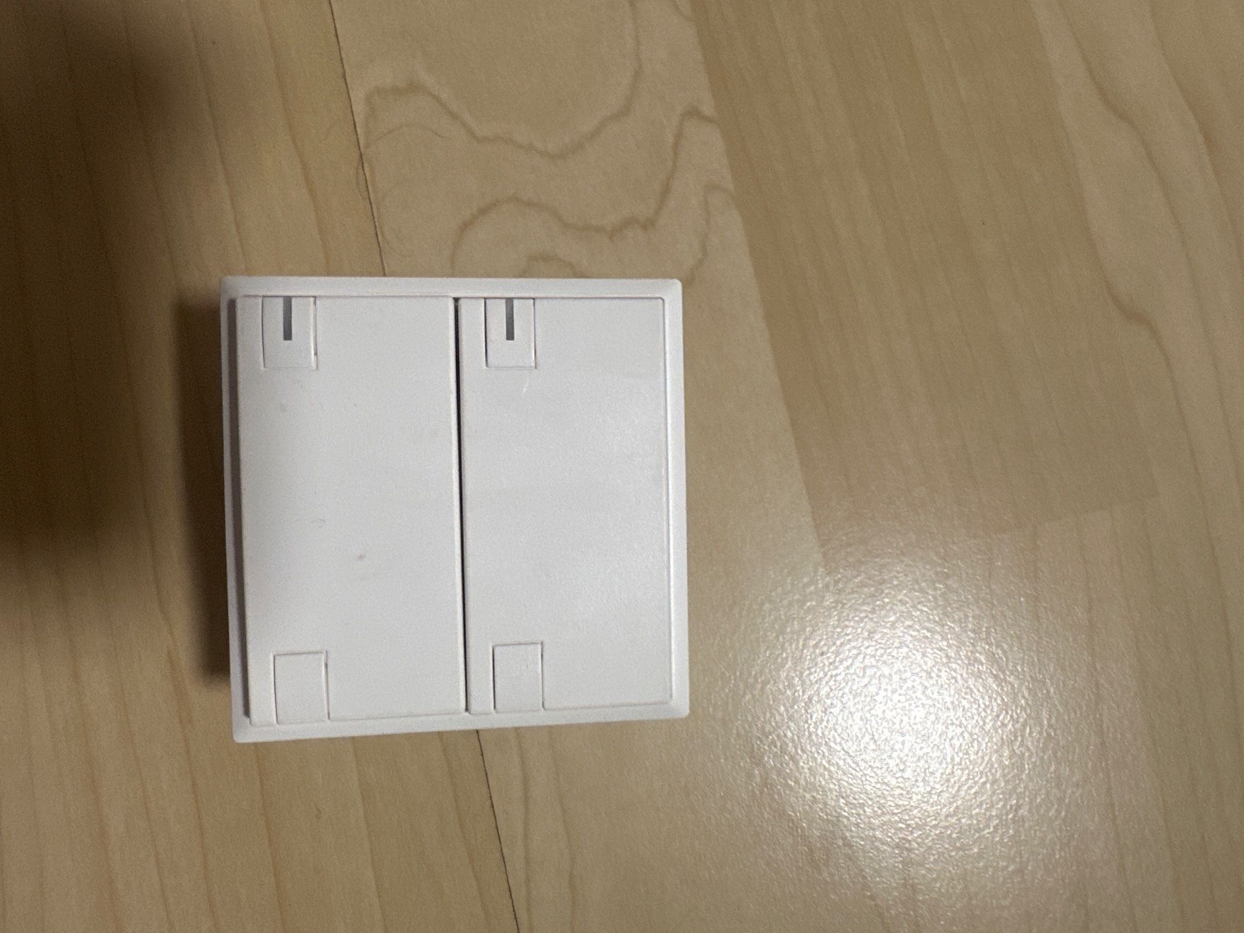 Feller Schalter: Taster KNX 2-fach EDIZIO Due – Gebraucht aus niederhasli von rami016