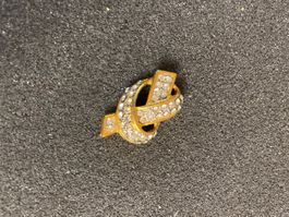 Pin's dorée avec strass scintillants ✨