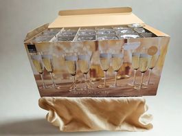 17 Champagnergläser / Sektgläser 18cl  Partyset
