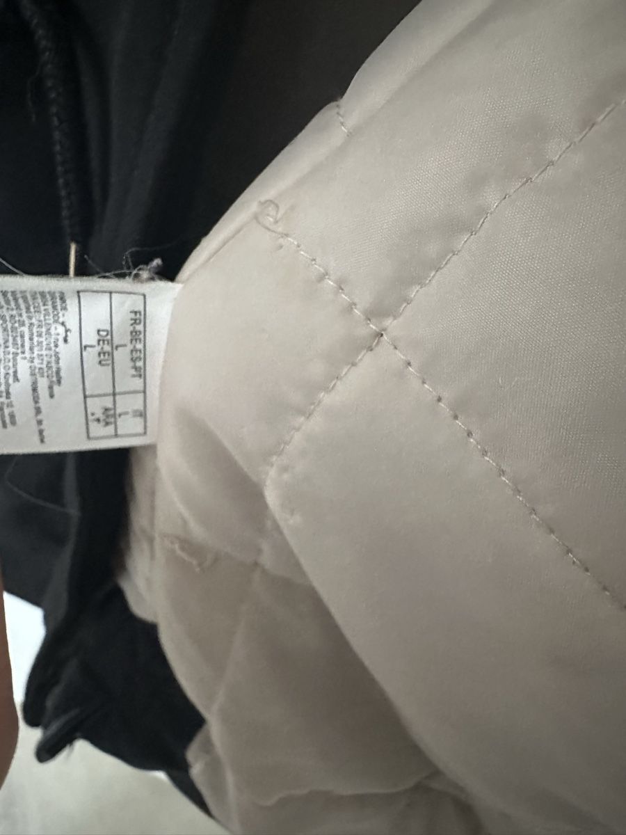 Giacche: Schwarze Winterjacke mit Teddyfutter, Grösse L - Neuwertig! – Usato da Merenschwand venduto da R-R-R 4